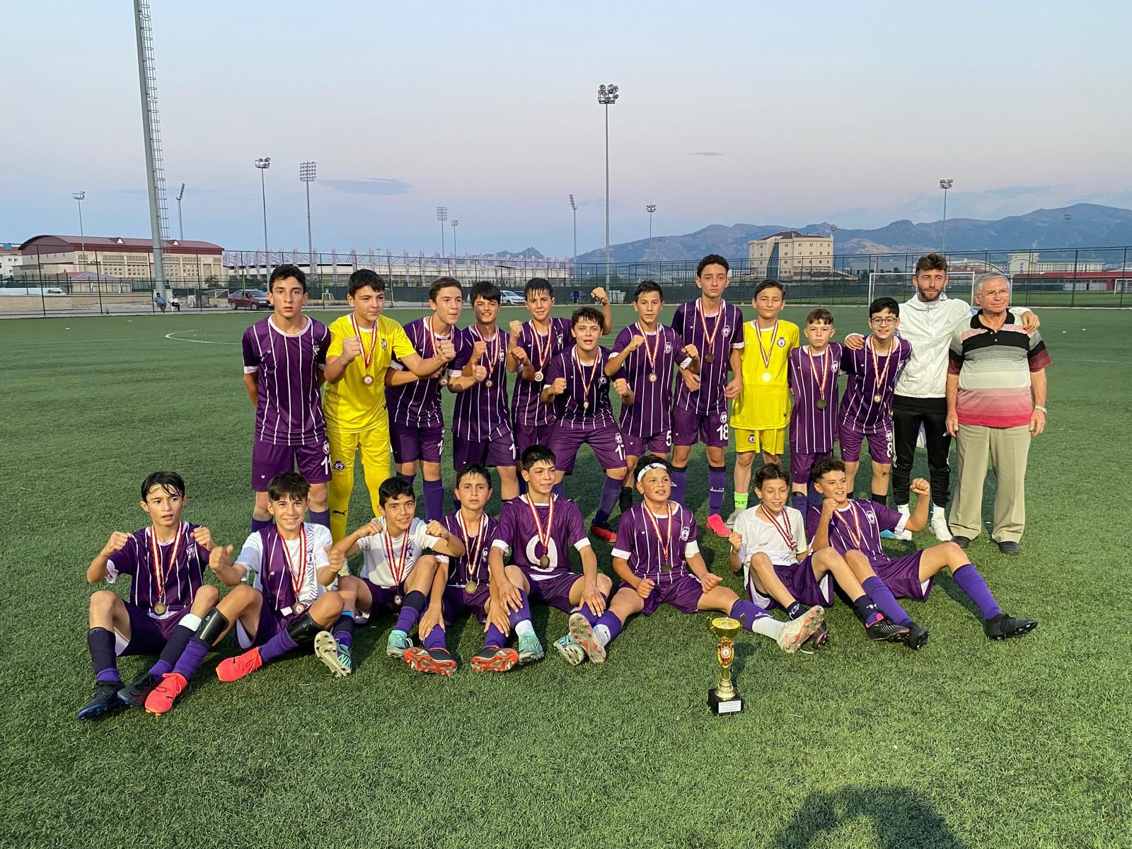 Afyonspor'un Genç Kahramanları U13 Liginde Zirveye Oturdu